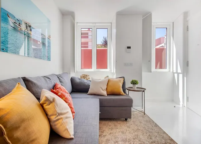 Lejlighed 1br Charming In The Heart Of Santos | By Airnest